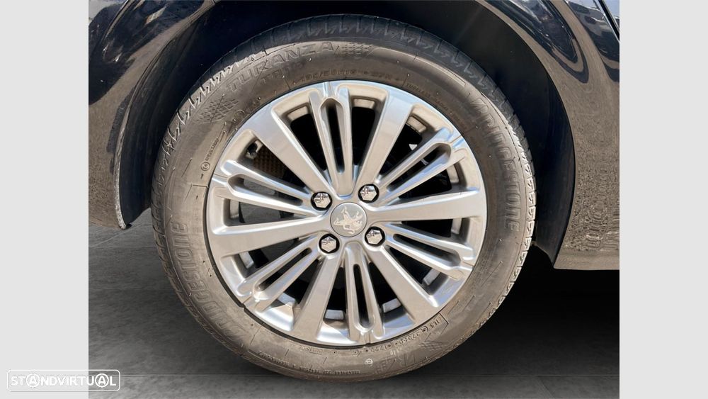Peugeot 208 1.2 PureTech Allure - 11