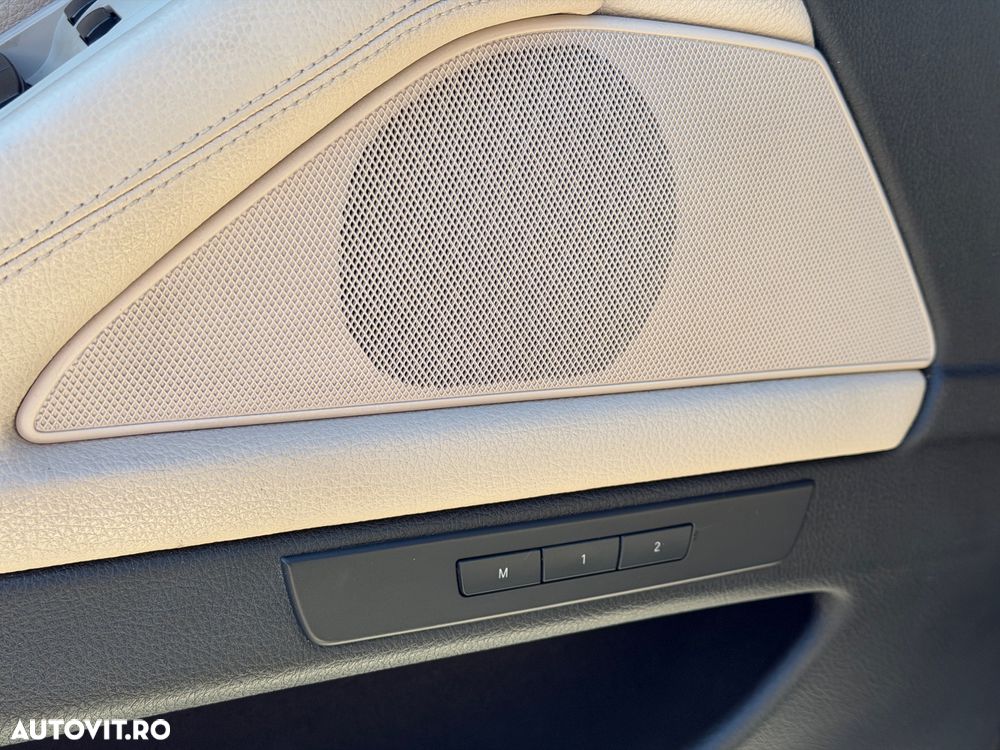 BMW Seria 5 535d xDrive AT - 12