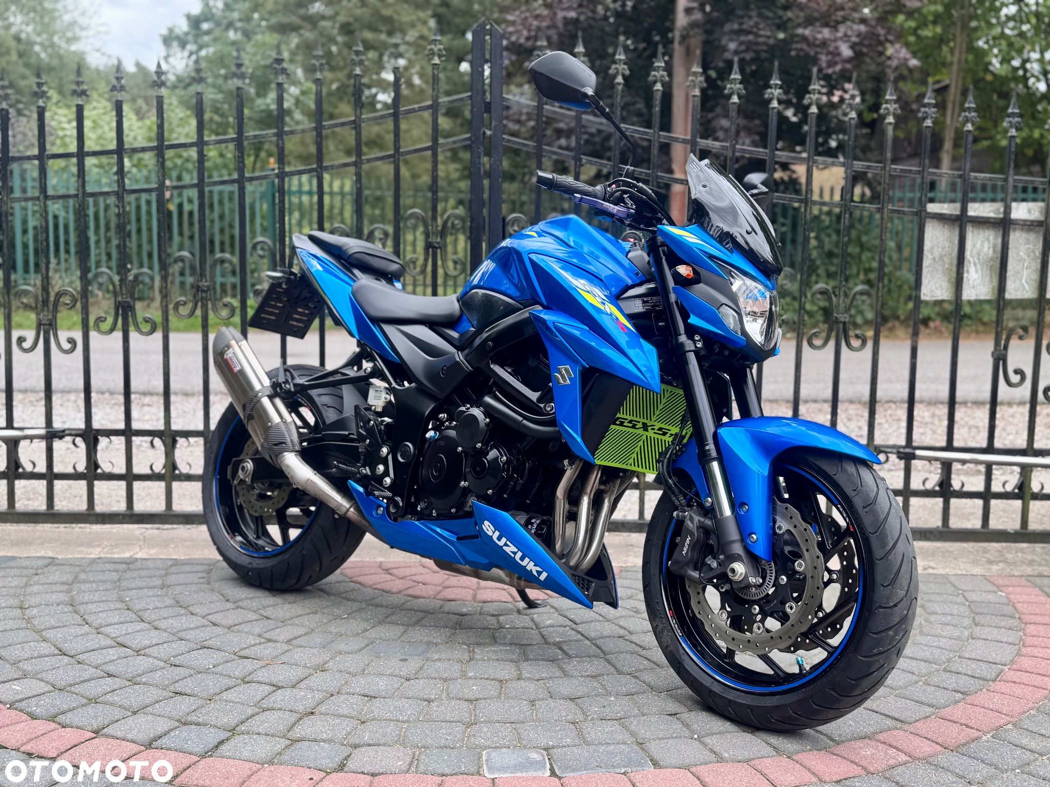 Suzuki GSX - 1