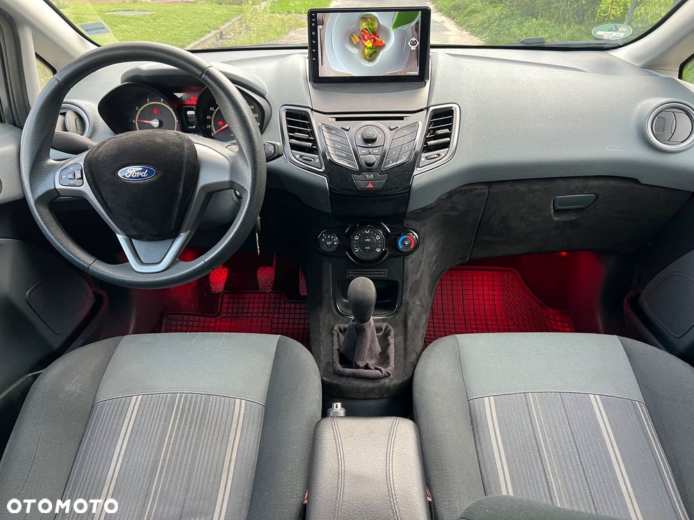 Ford Fiesta - 17