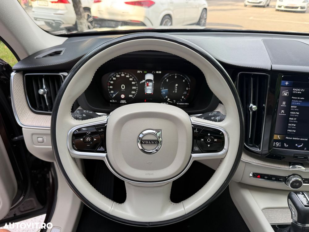 Volvo XC 60 D4 Geartronic Inscription - 32