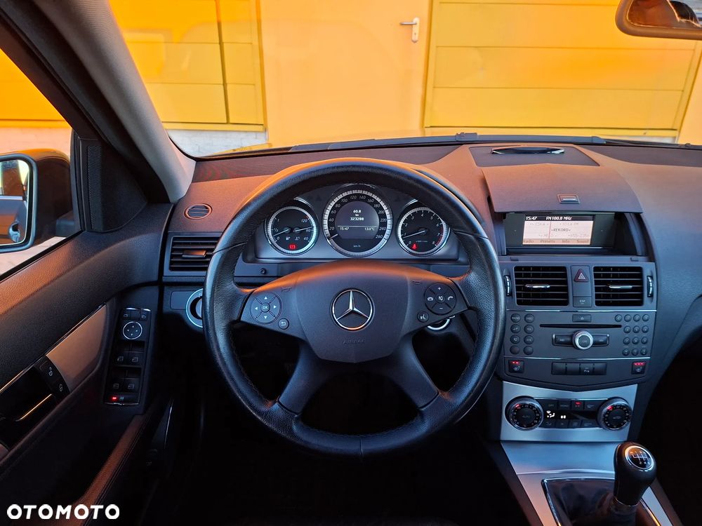 Mercedes-Benz Klasa C 200 Avantgarde Edition - 2