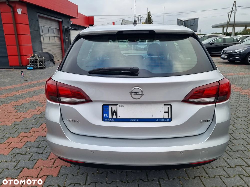 Opel Astra - 9
