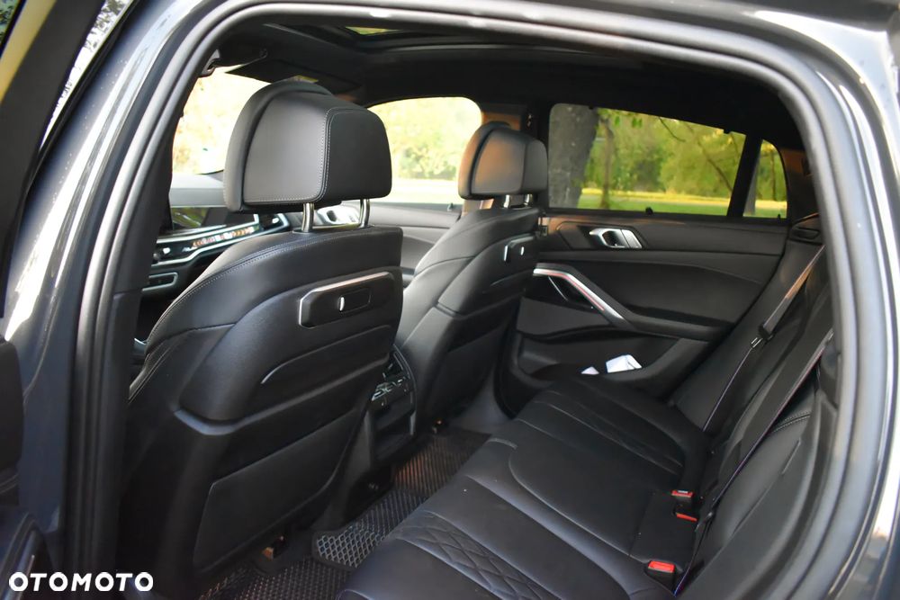 BMW X6M - 19