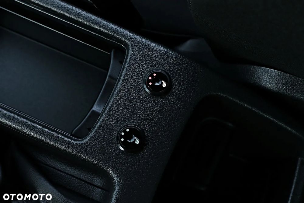 Ford Focus - 32