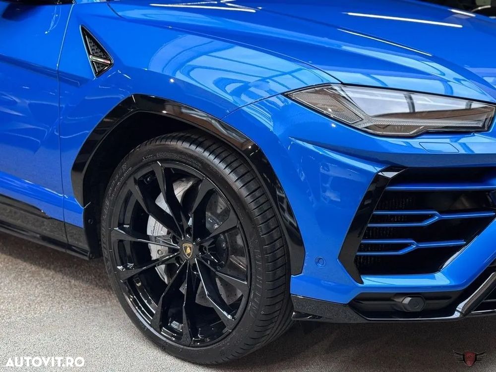 Lamborghini URUS Standard - 4