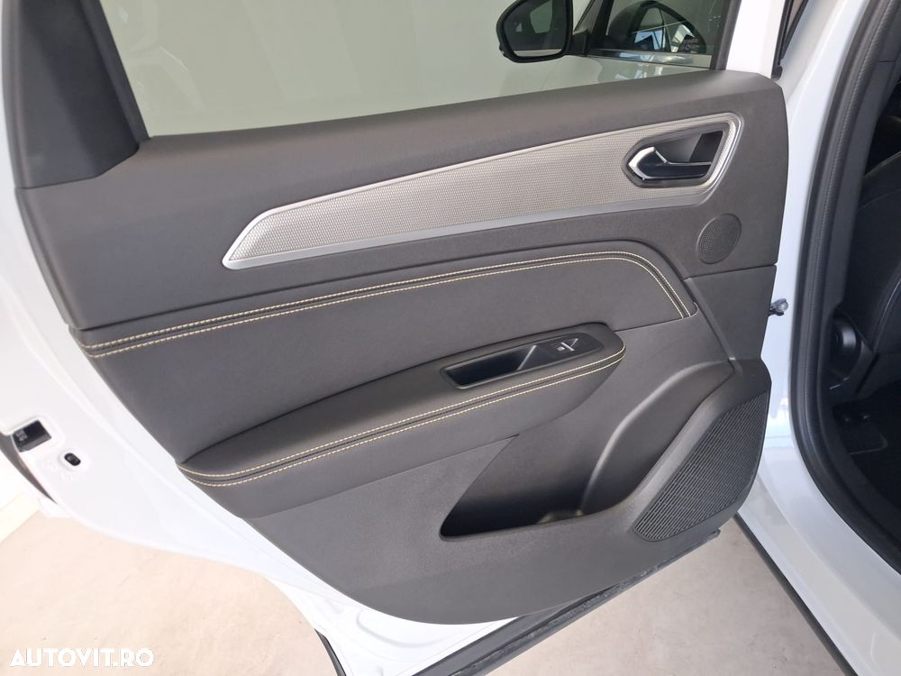 Renault Arkana MHEV 140 EDC Techno - 12