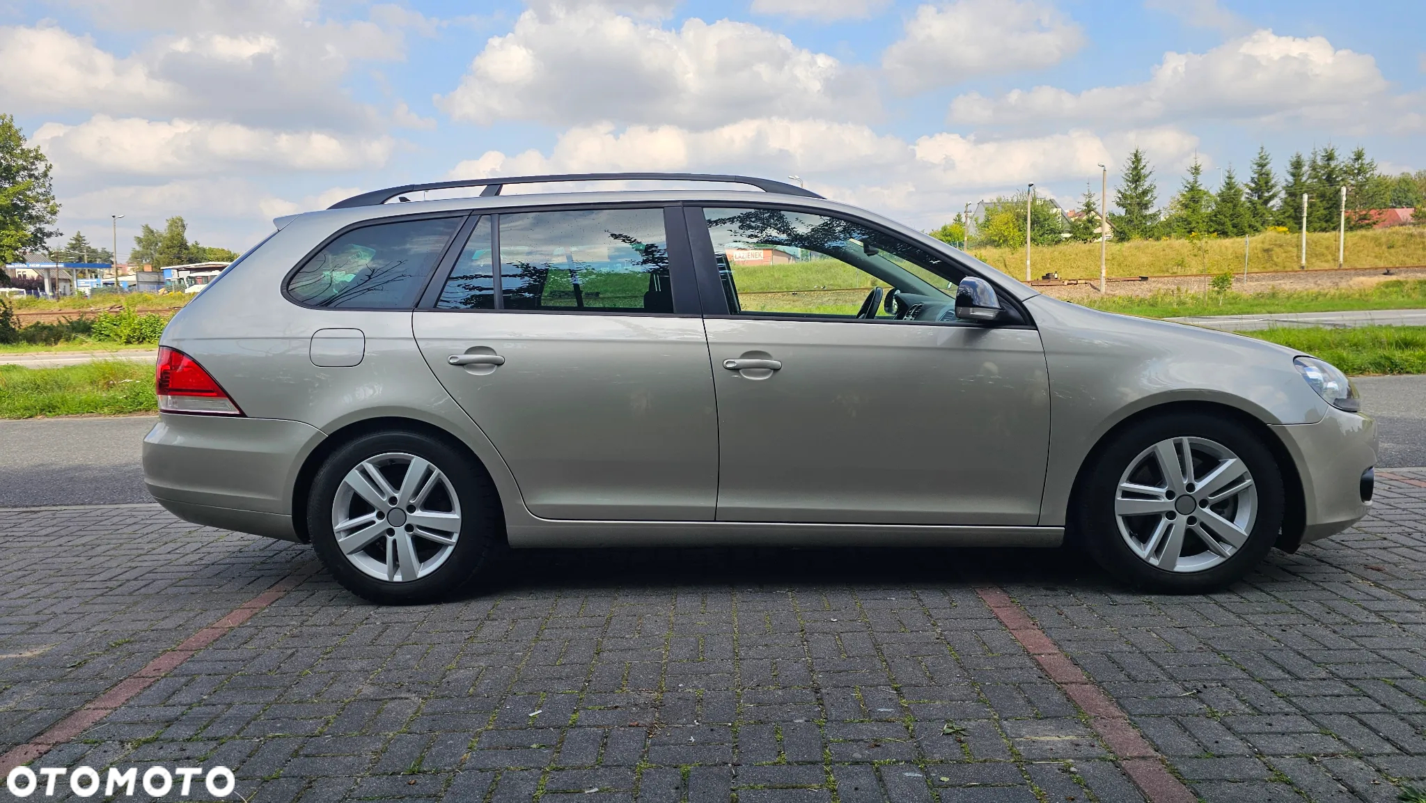 Volkswagen Golf - 15