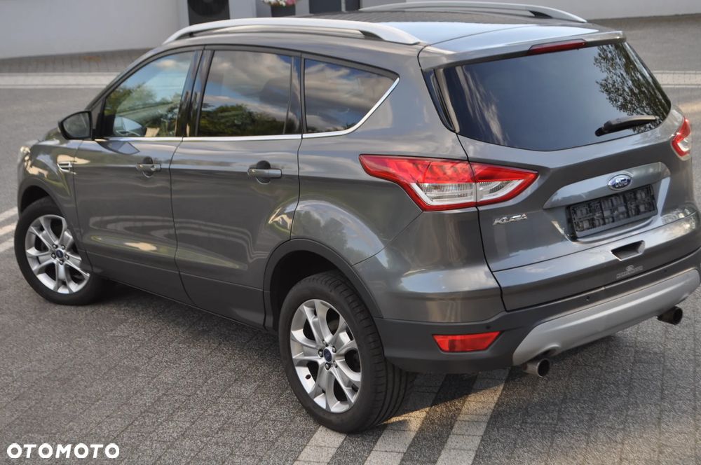 Ford Kuga 2.0 TDCi 2x4 Titanium - 5