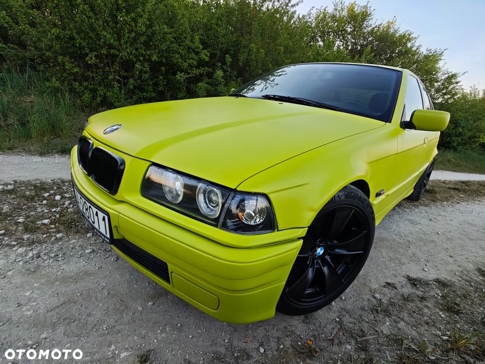 BMW Seria 3 318i - 14
