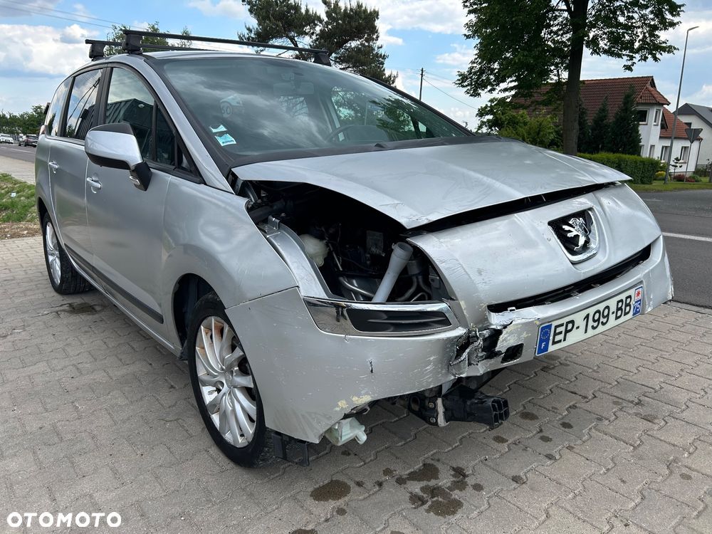 Peugeot 5008 2013 photo 3