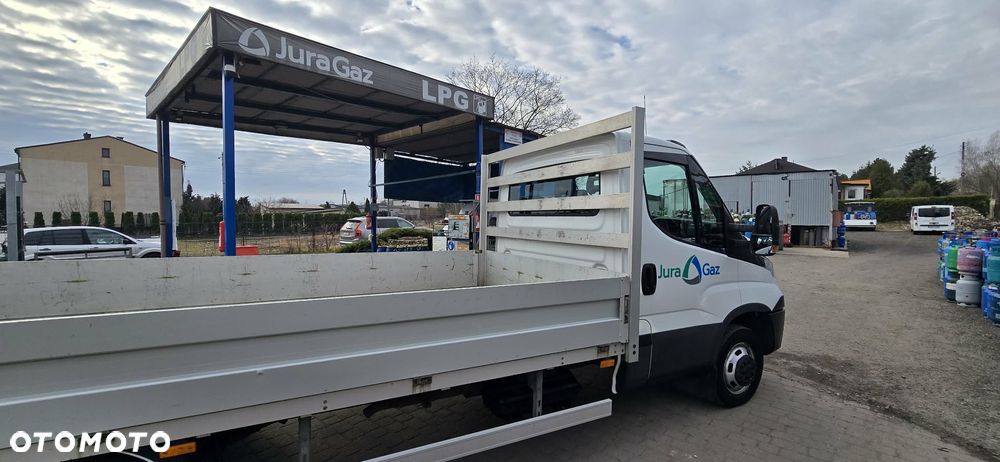 Iveco DAILY - 12