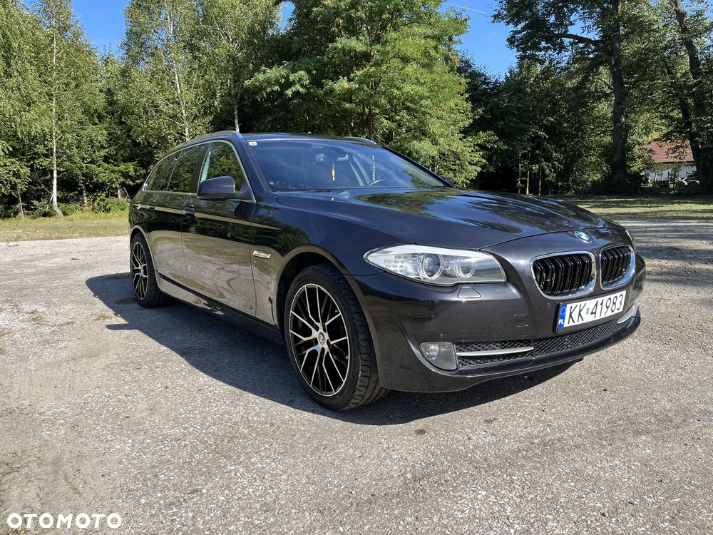 BMW Seria 5 523i - 3