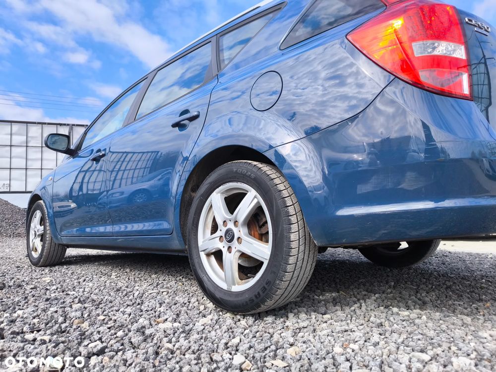 Kia Ceed 1.4 Comfort + - 14