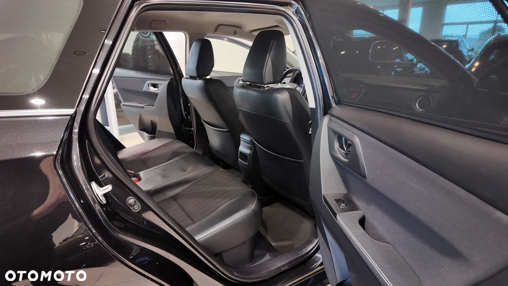 Toyota Auris 1.8 HSD Luna - 34