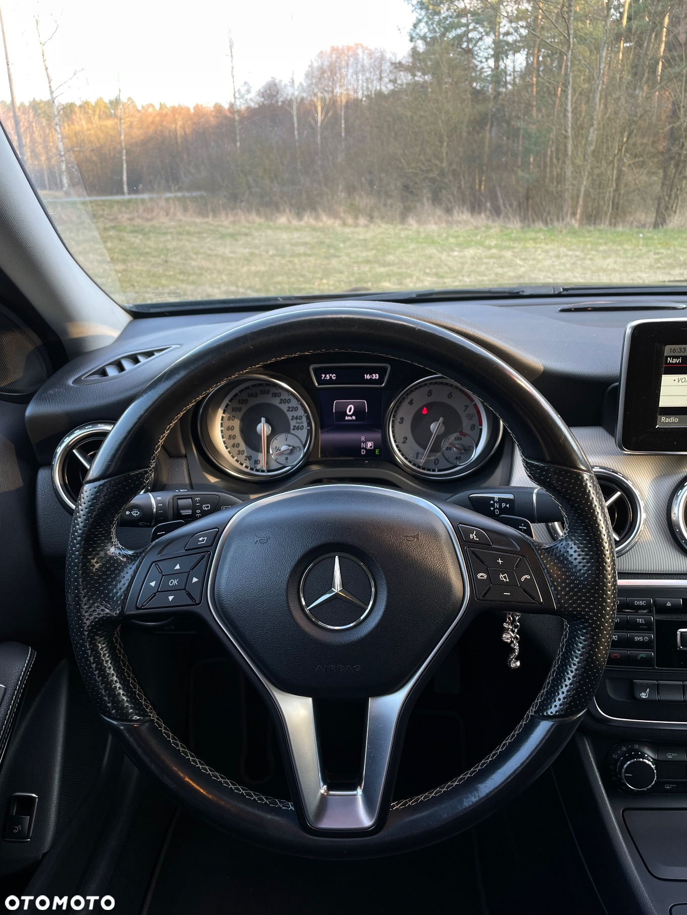 Mercedes-Benz GLA 200 7G-DCT Urban - 15