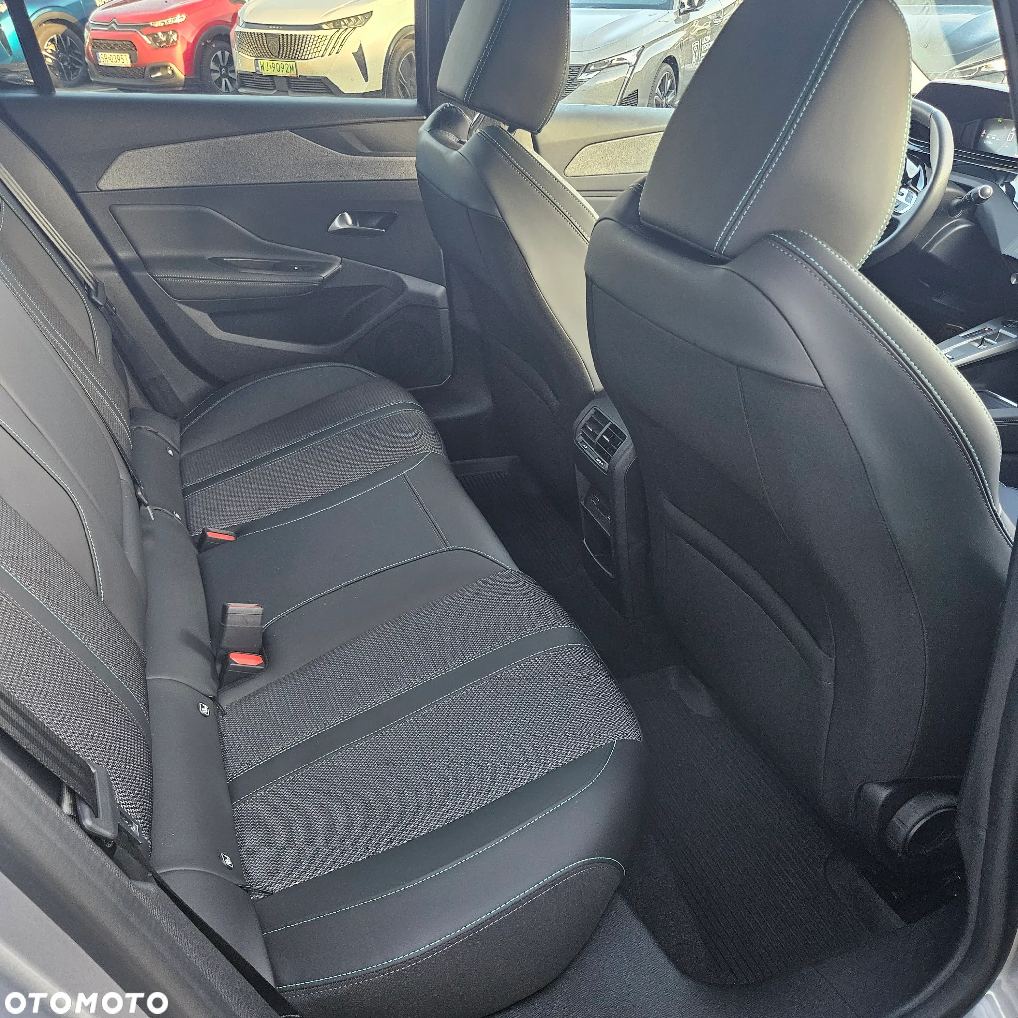 Peugeot 308 1.2 PureTech Allure S&S EAT8 - 10