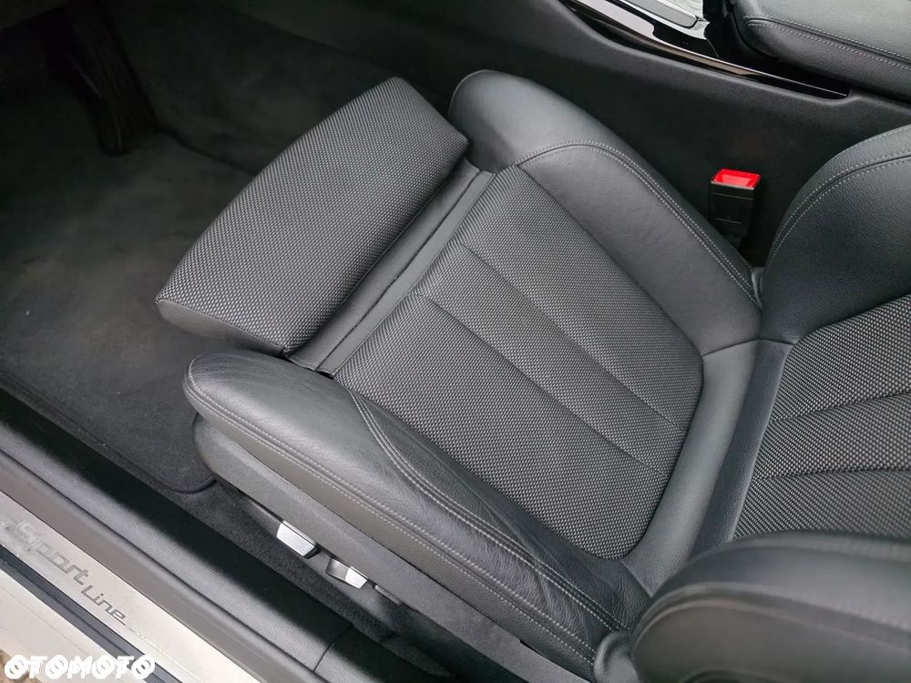 BMW Seria 5 530e iPerformance xDrive Sport Line sport - 24
