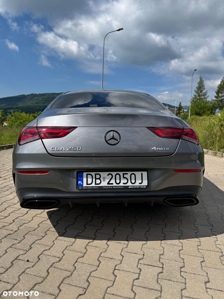 Mercedes-Benz CLA 250 4-Matic Edition 1 7G-DCT - 4