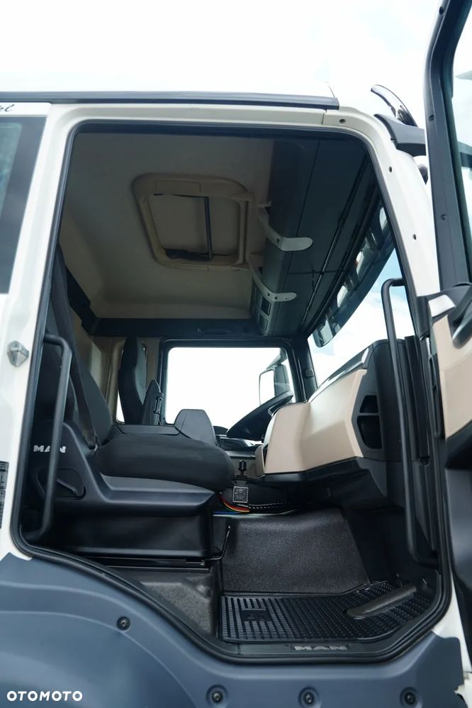 MAN TGS 35.420 / 8X4 / WYWROTKA 2 STRONNA - 6 M / HYDROBURTA / HYDROKLAPA /  BORDMATIC / EURO 6 - 37