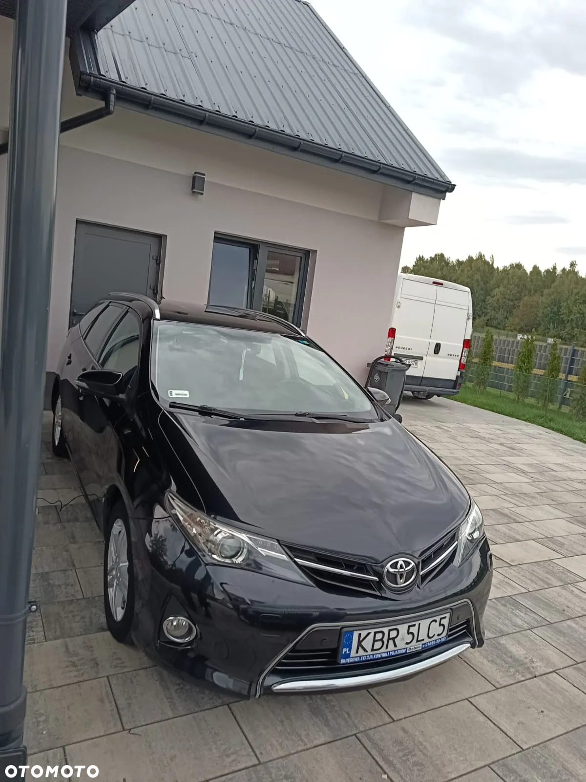 Toyota Auris - 2