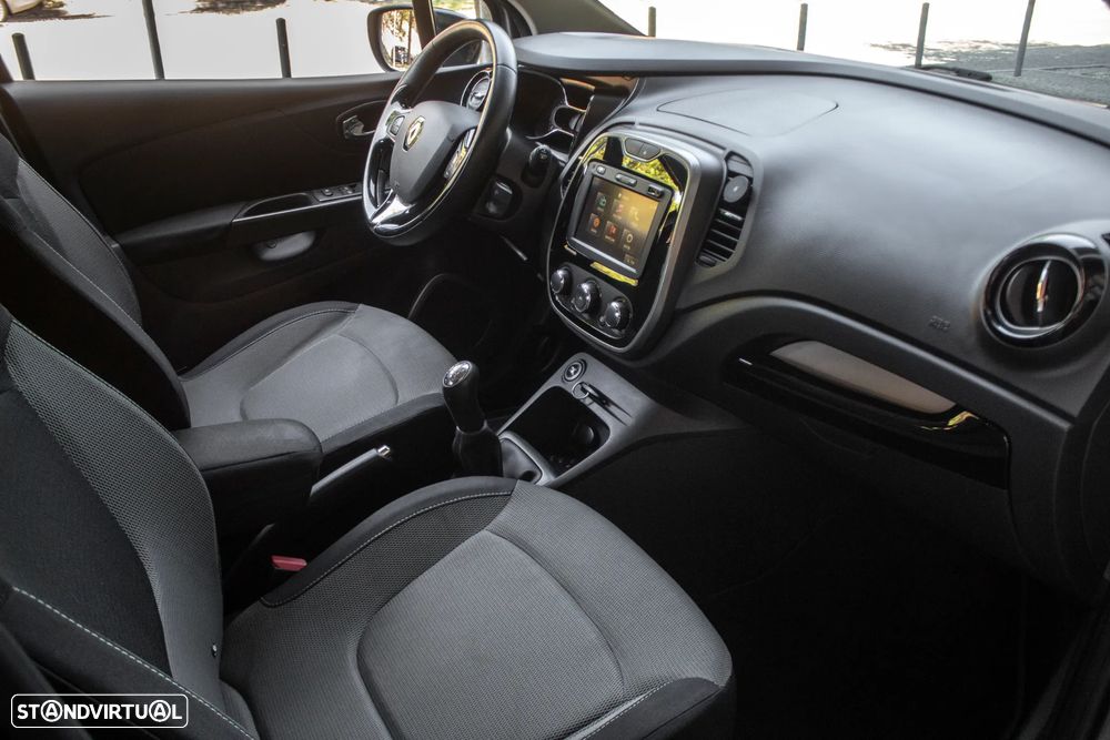 Renault Captur 1.5 dCi Exclusive - 23
