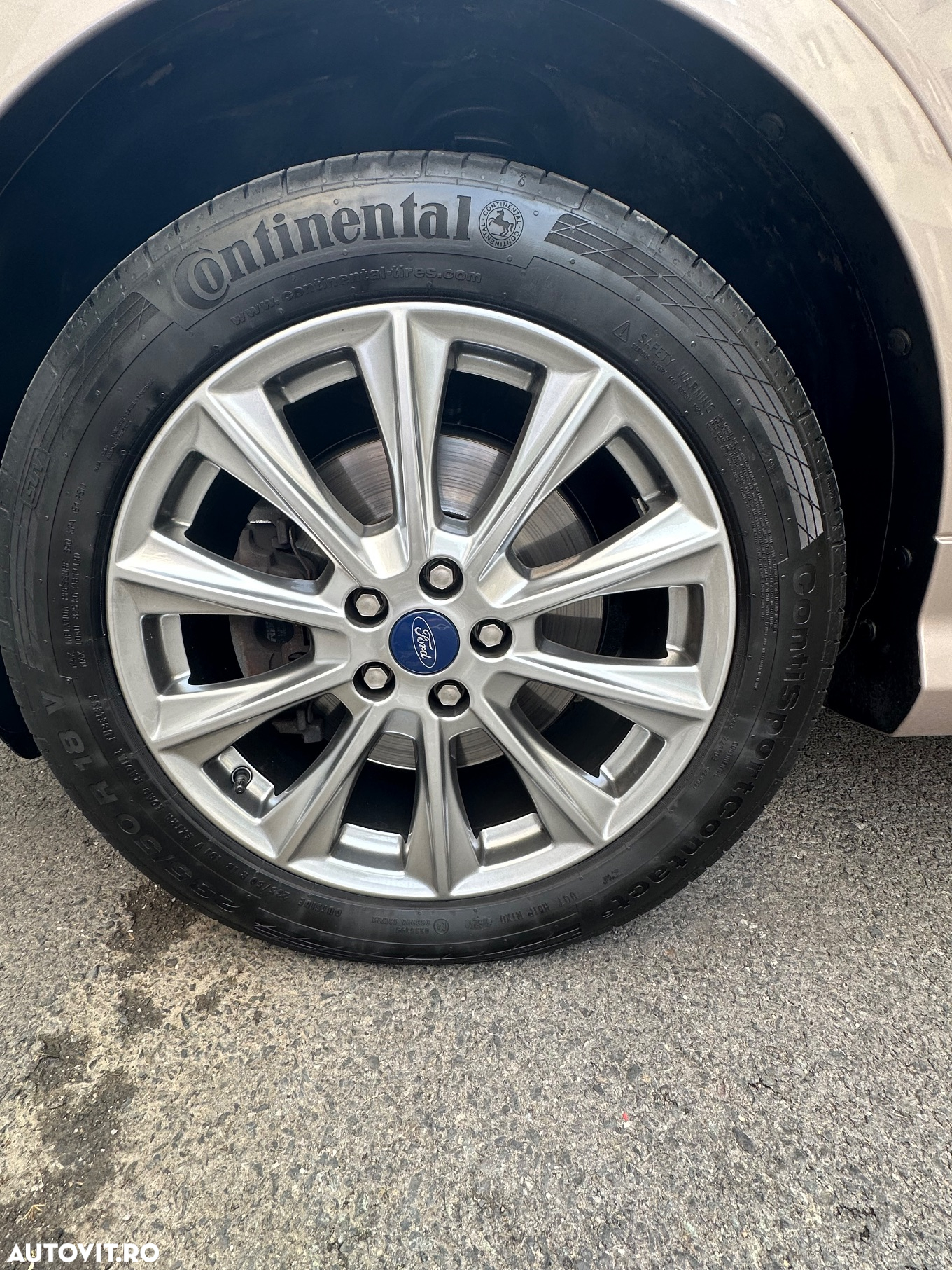 Ford Kuga 2.0 TDCi 4WD Powershift Vignale - 9