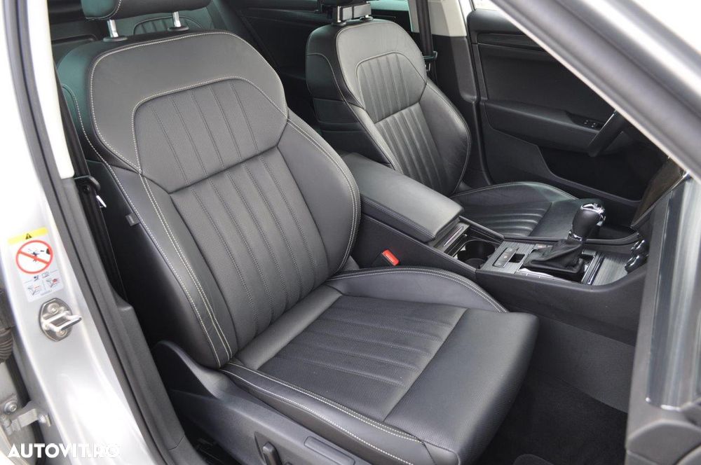 Skoda Superb 2.0 TDI DSG Premium Edition - 17