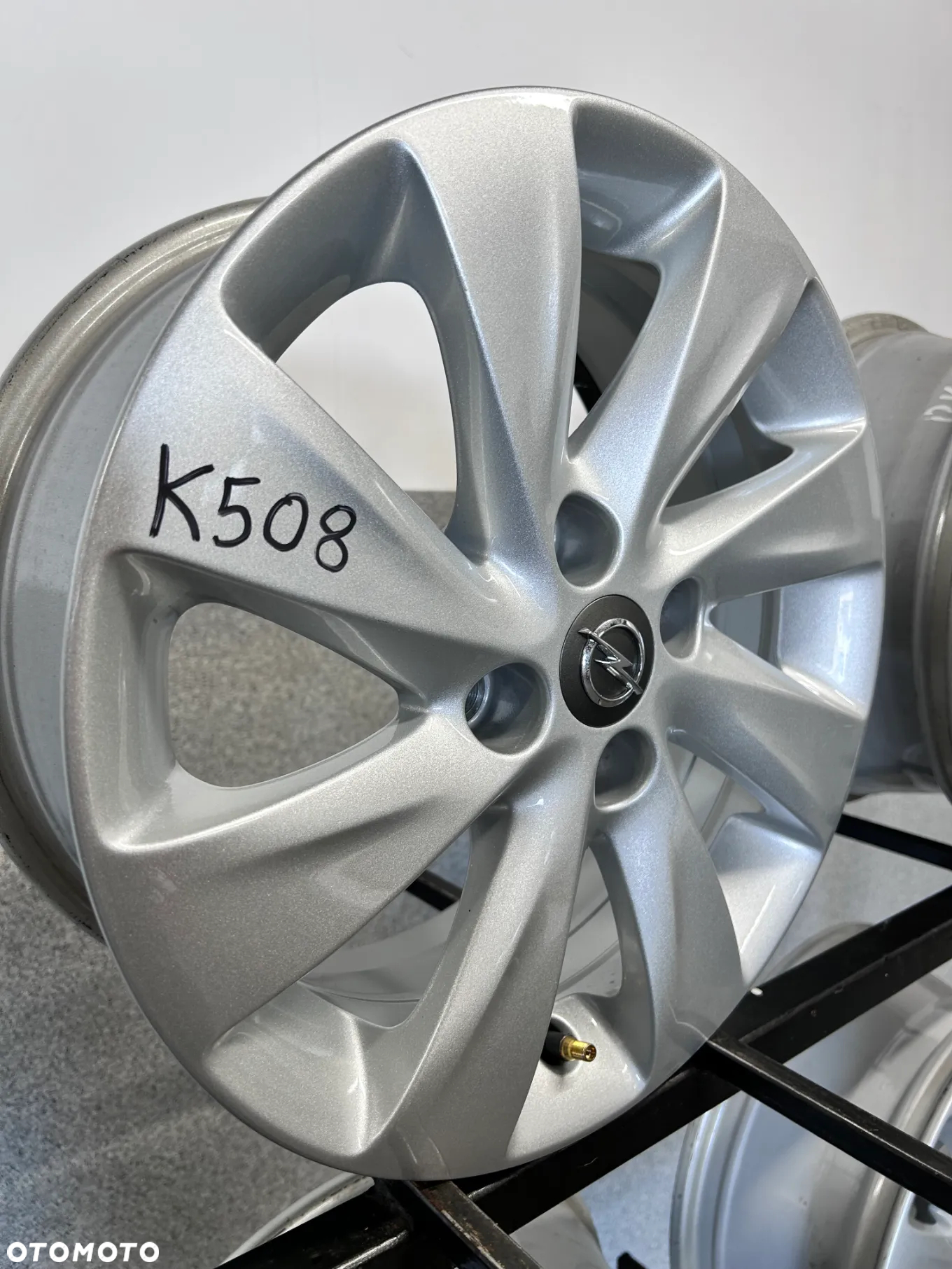 4 FELGI ALU. OPEL CORSA D,E,ADAM 15'' 6J ET39  TPMS - 3