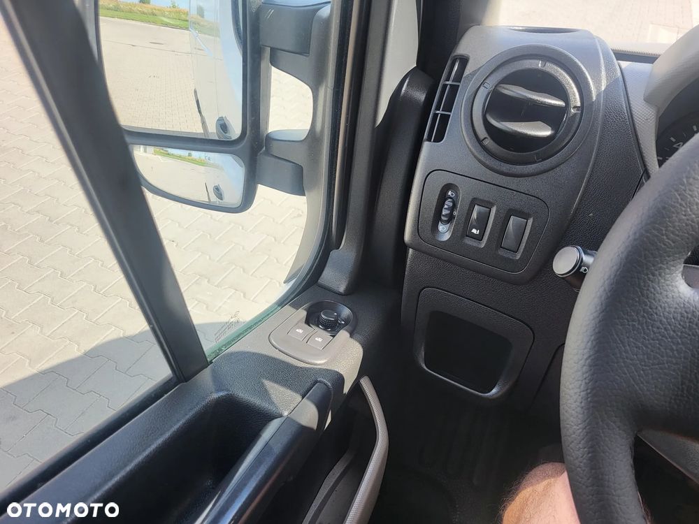 Renault Master - 15
