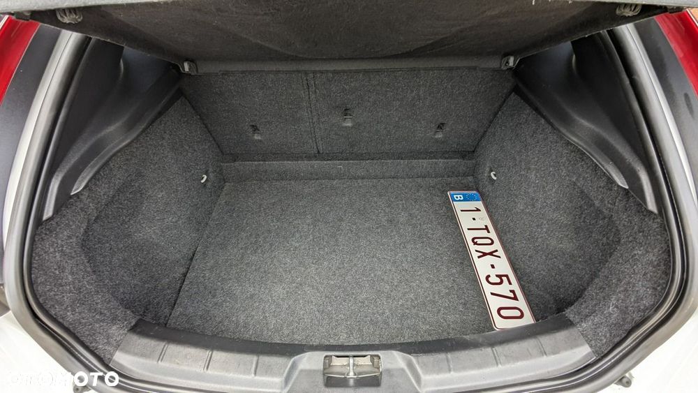 Volvo V40 - 37