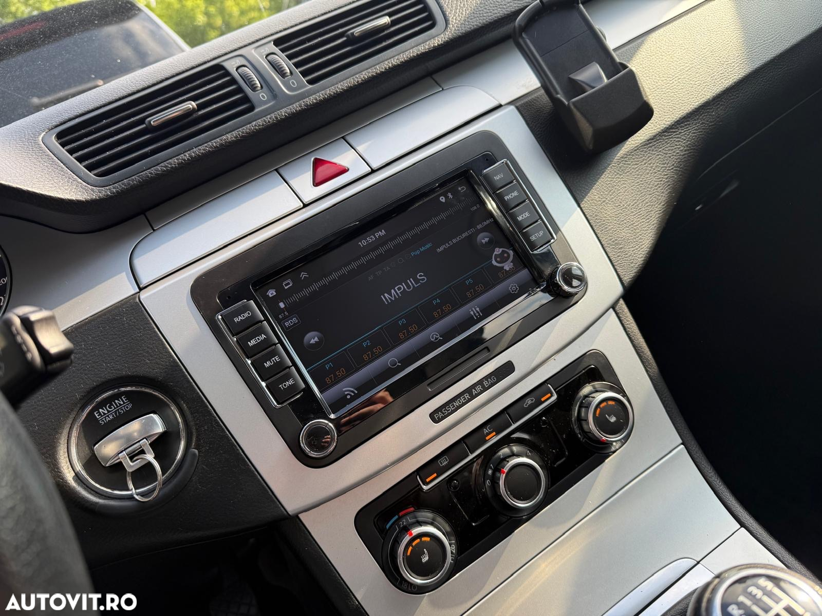 Volkswagen Passat - 20