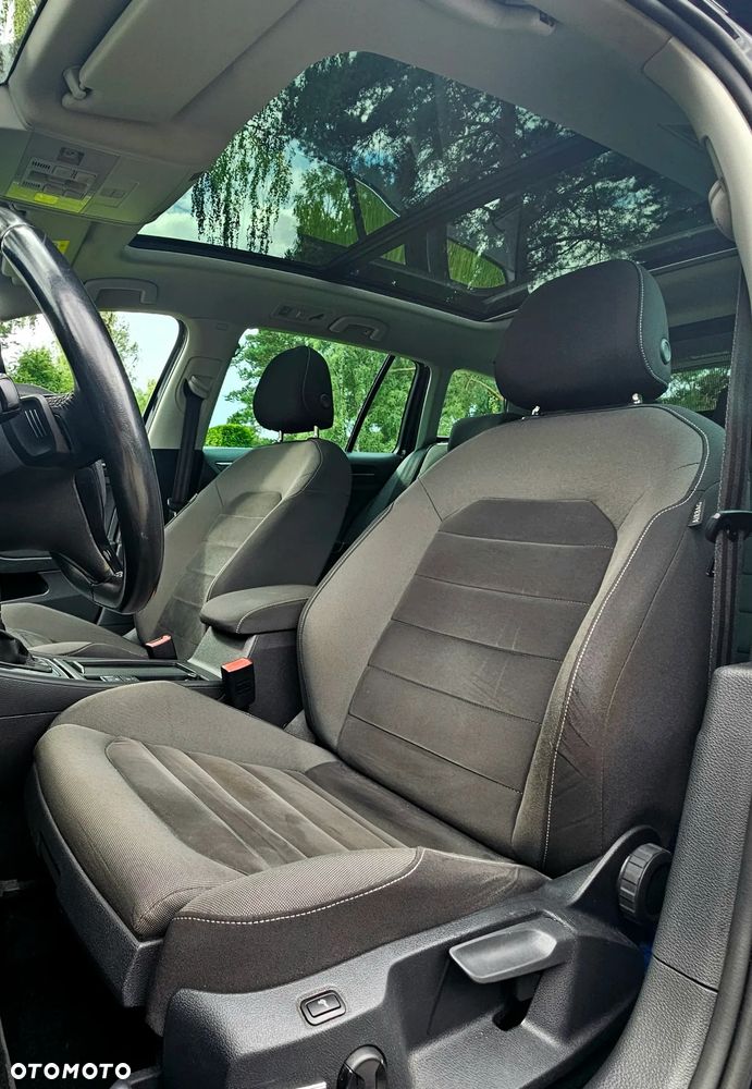 Volkswagen Golf 2.0 BlueTDI DSG Highline - 10