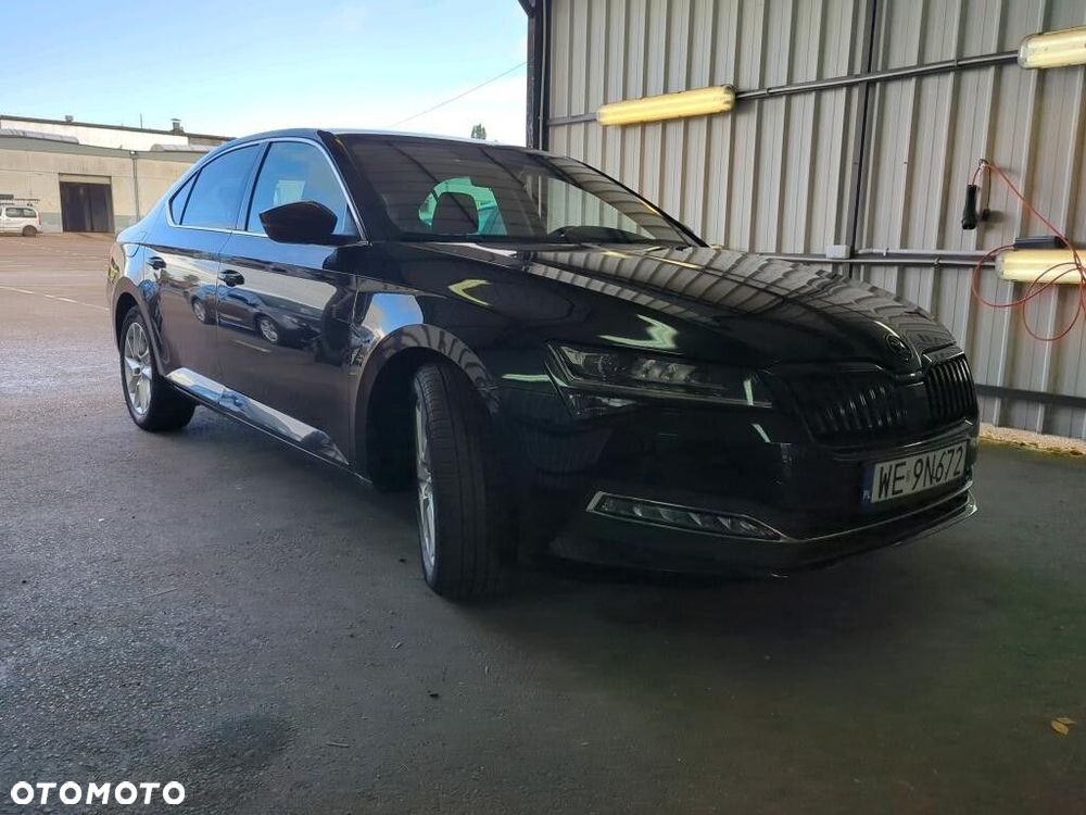 Skoda Superb 2023 photo 4