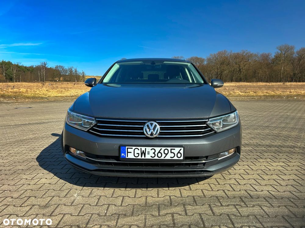 Volkswagen Passat - 10