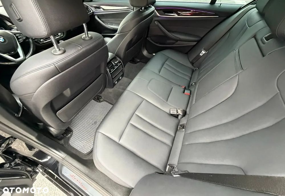 BMW Seria 5 - 16