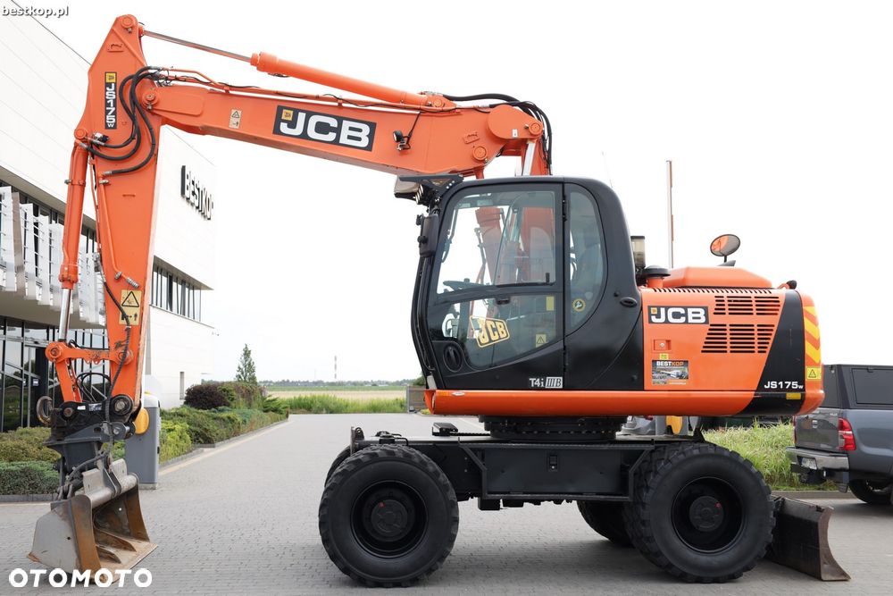JCB JS175W - 11