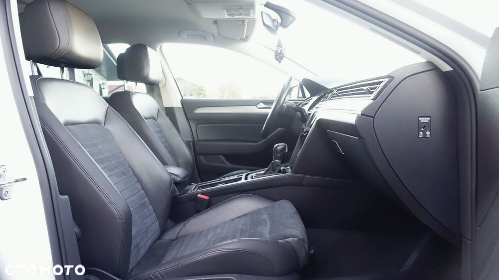 Volkswagen Passat - 29