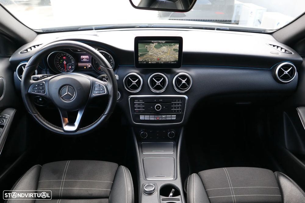 Mercedes-Benz A 200 d 7G-DCT Urban - 9