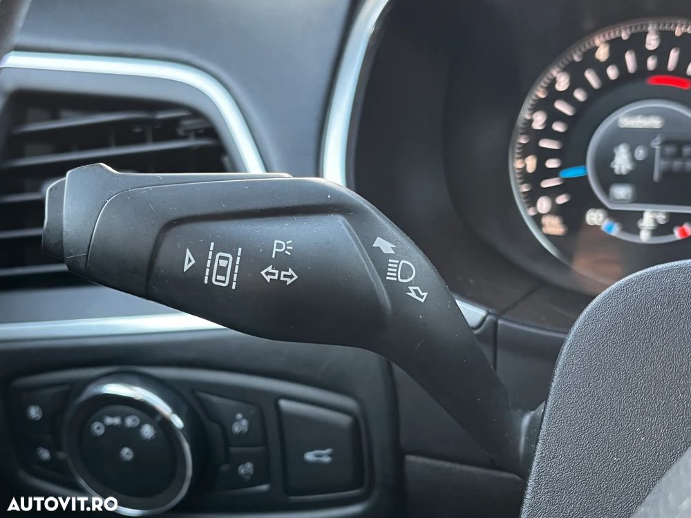 Ford Edge 2.0 TDCi Powershift Vignale - 16