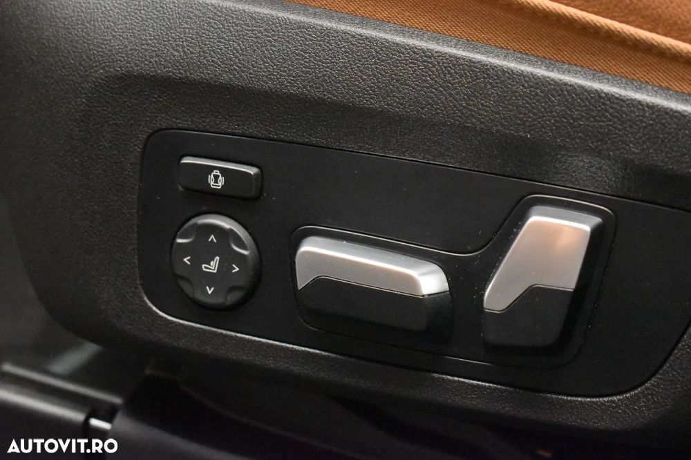 BMW X3 xDrive30e AT PHEV - 33