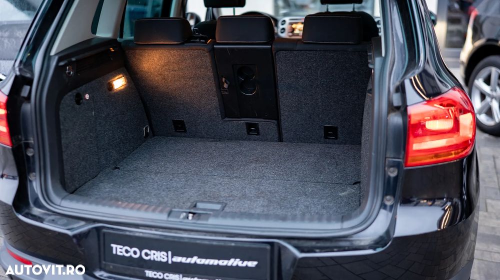 Volkswagen Tiguan 2.0 TDI DPF 4Motion BlueMotion Technology DSG Sport & Style - 30