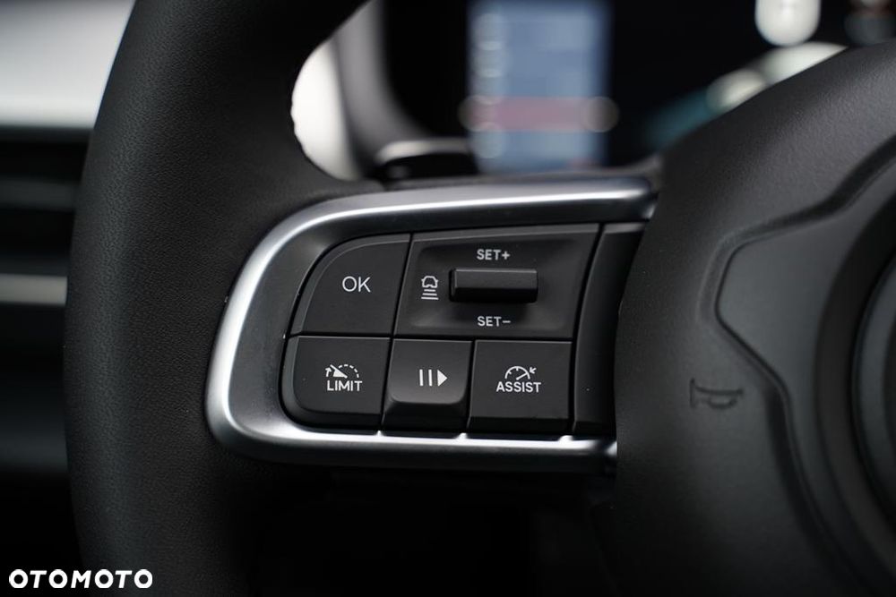 Jeep Avenger 1.2 T3 mHEV Altitude FWD eDCT6 - 18