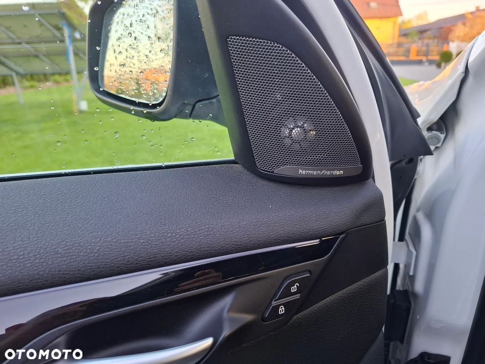 BMW X1 - 11