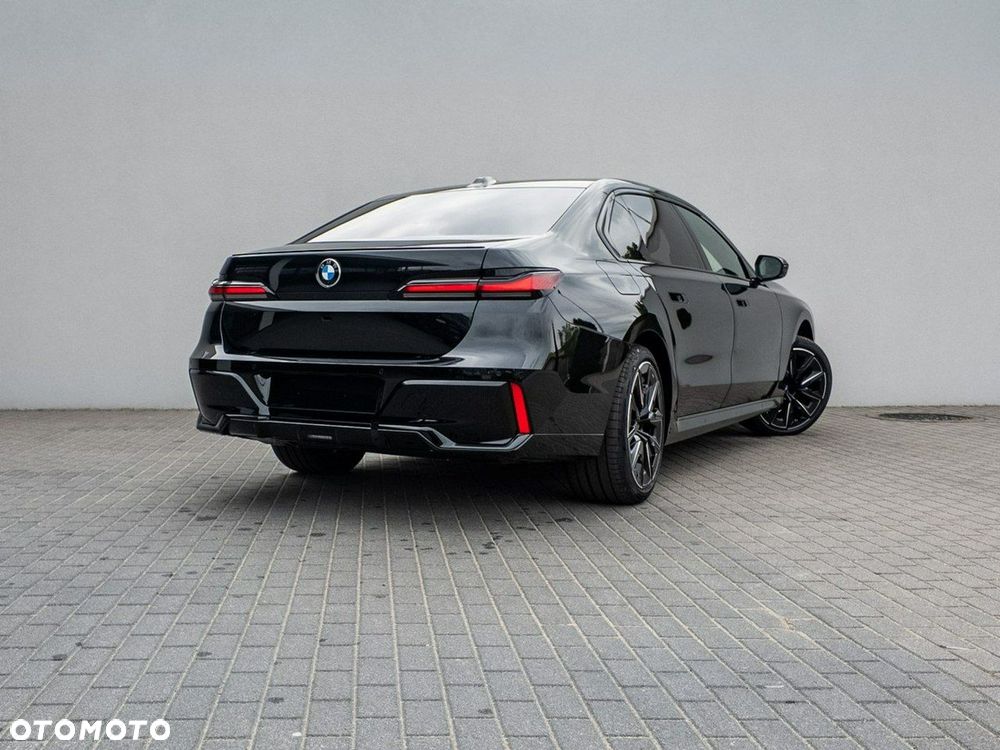 BMW Seria 7 740d xDrive mHEV sport - 6