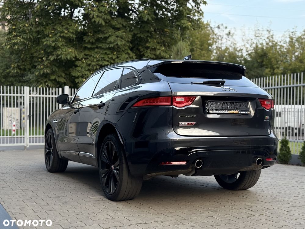 Jaguar F-Pace S AWD - 12