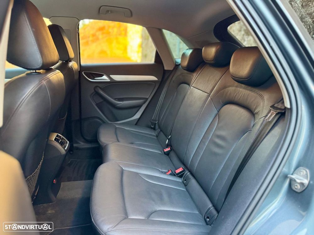 Audi Q3 2.0 TDi Business Line - 17