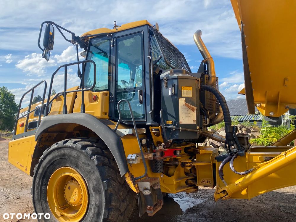 Bell B30E, TYLKO 4770 MTH, Z NIEMIEC, TYLNA KLAPA, SZEROKIE KOŁA MICHELIN, PIĘKNY STAN - 10