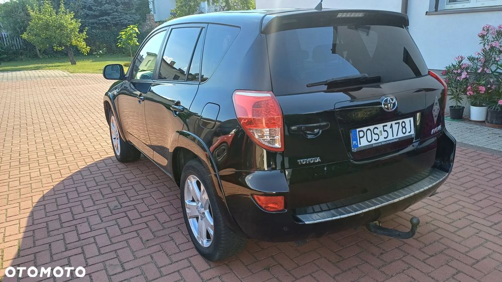 Toyota RAV4 - 3
