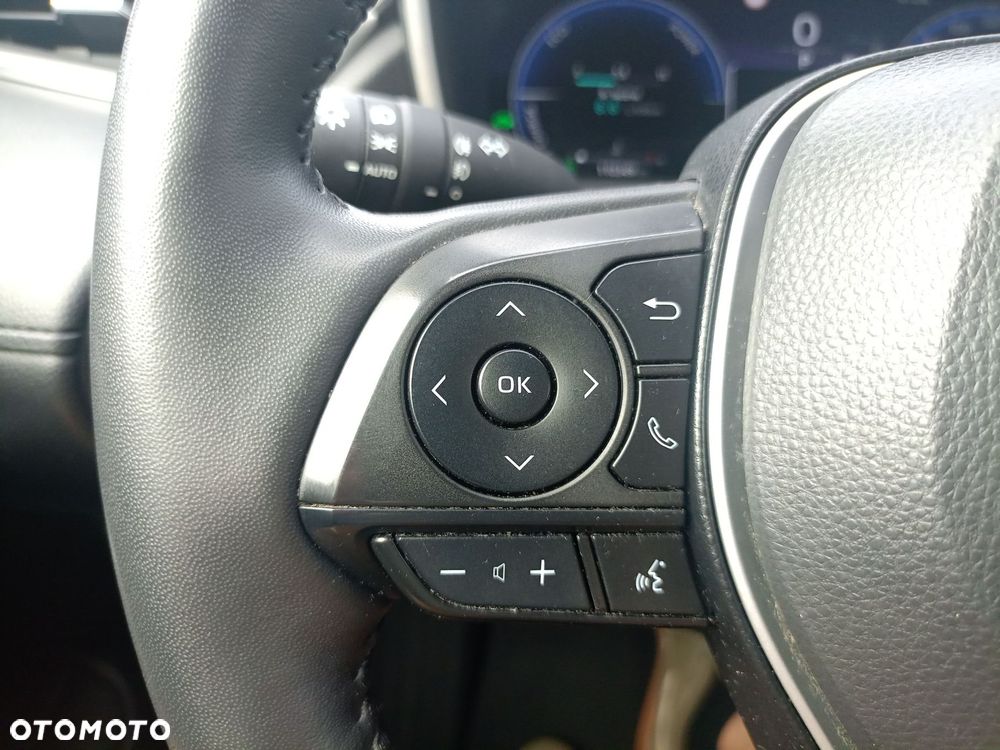 Toyota Corolla Cross - 16